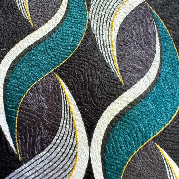 Mezzo Matto 100% Silk necktie from Italy. EUC metallic weaving ribbon design - Picture 4 of 8